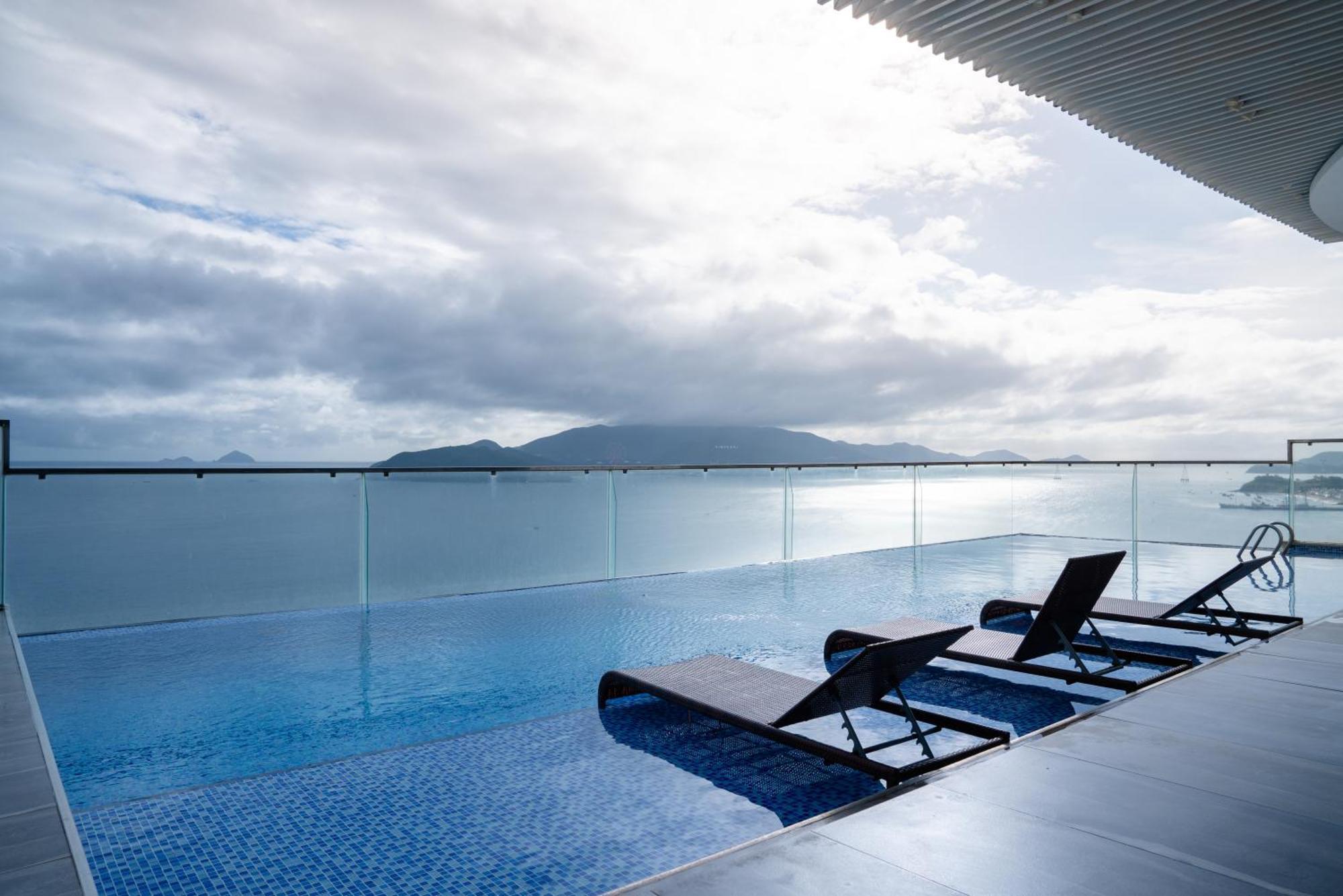 Majestic Premium Hotel Nha Trang Esterno foto